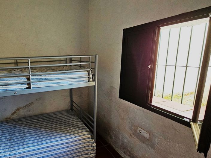 Image No.15-4 Bed Property for sale