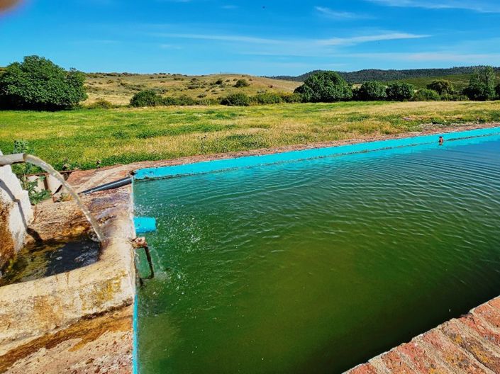 Image No.4-4 Bed Property for sale