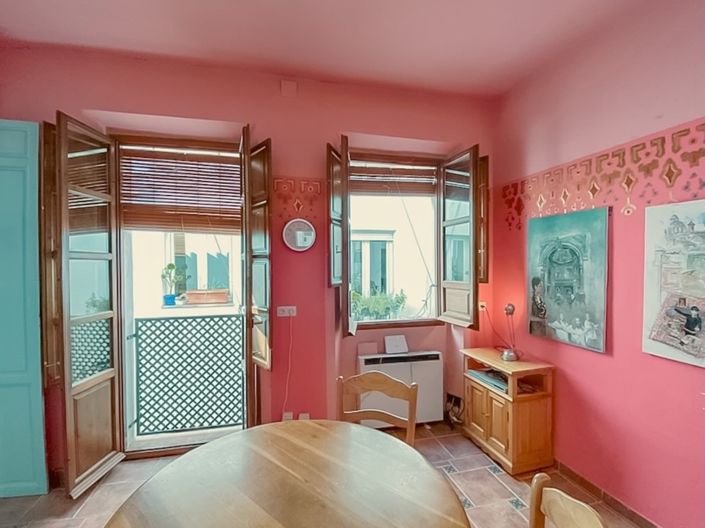 Image No.18-1 Bed Property for sale