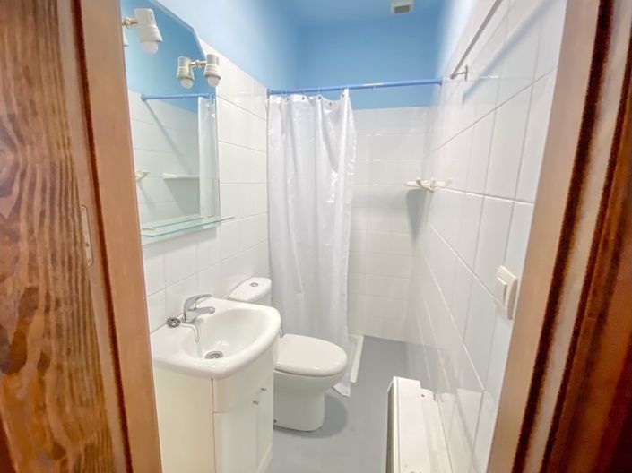 Image No.24-1 Bed Property for sale