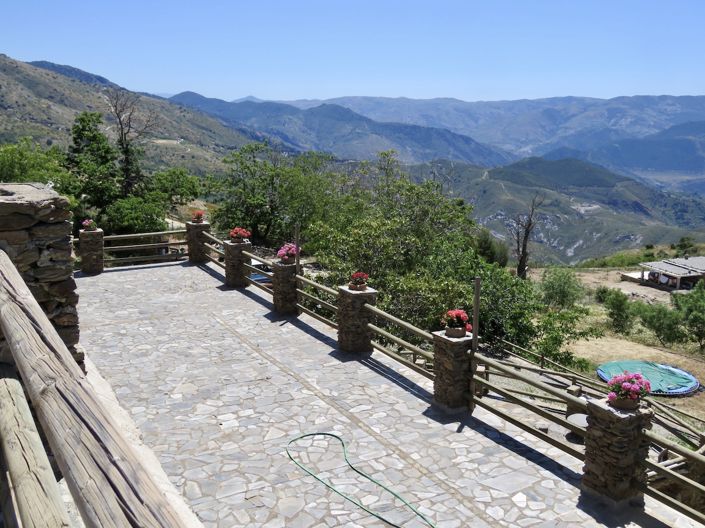 Image No.7-8 Bed Property for sale