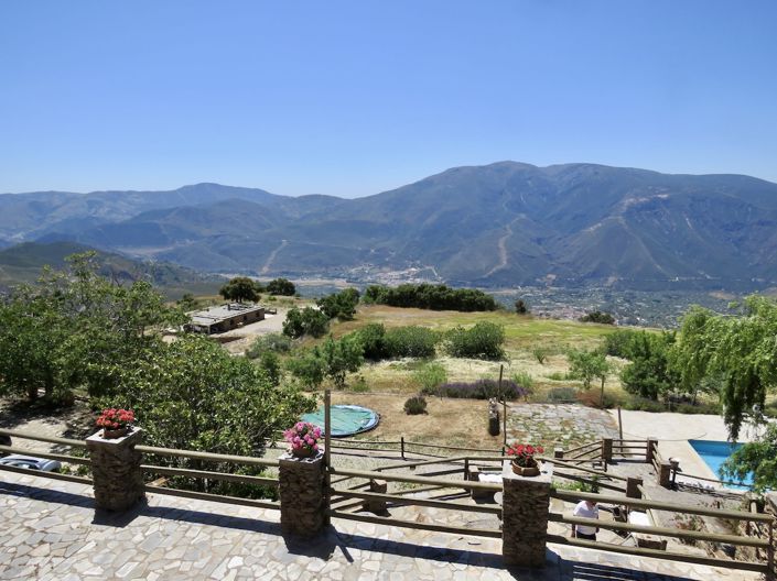 Image No.8-8 Bed Property for sale