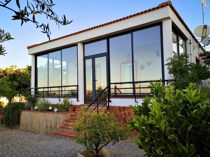 Image No.1-4 Bed Property for sale