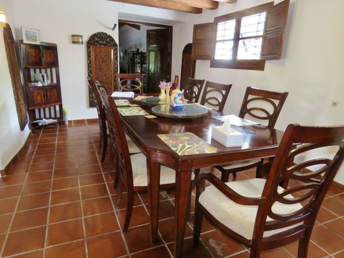 Image No.9-4 Bed Property for sale