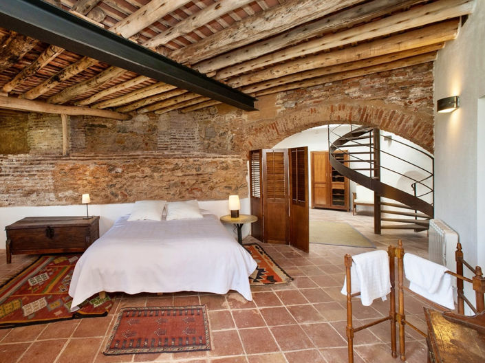 Image No.1-Propriété de 12 chambres à vendre à Constantina