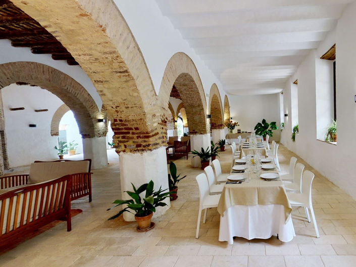 Image No.2-12 Bed Property for sale