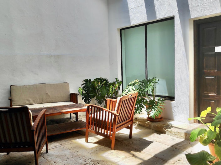 Image No.24-12 Bed Property for sale