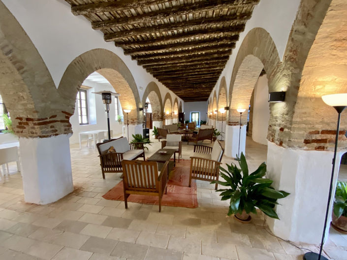 Image No.8-12 Bed Property for sale