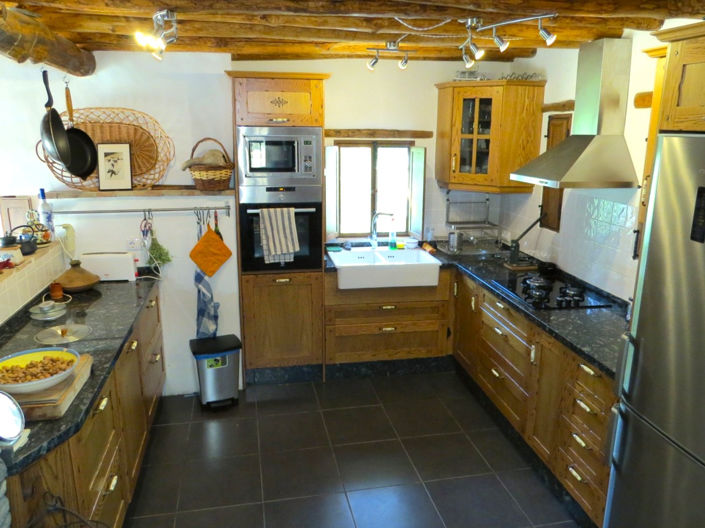 Image No.15-3 Bed Property for sale