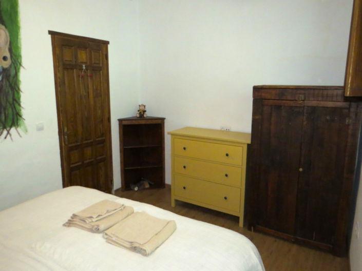 Image No.22-3 Bed Property for sale