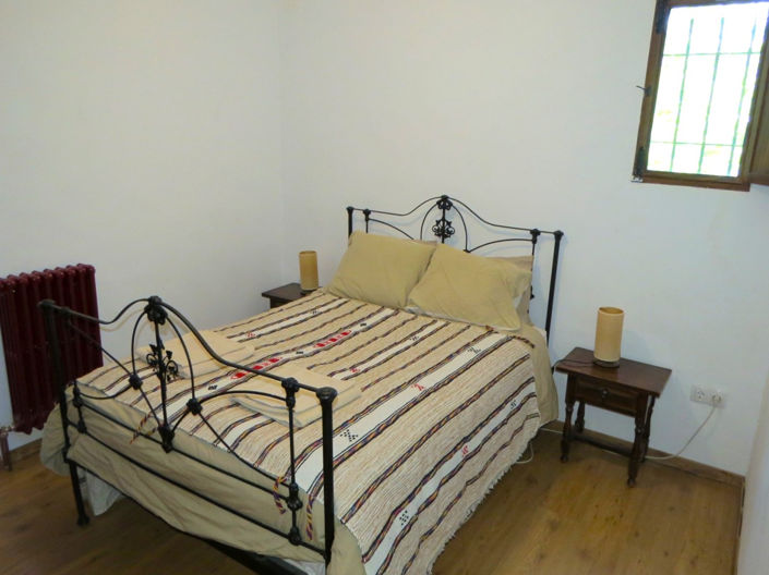 Image No.23-3 Bed Property for sale