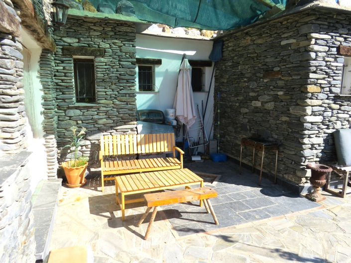 Image No.8-3 Bed Property for sale