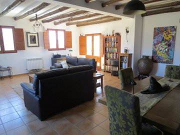 2573404photo12