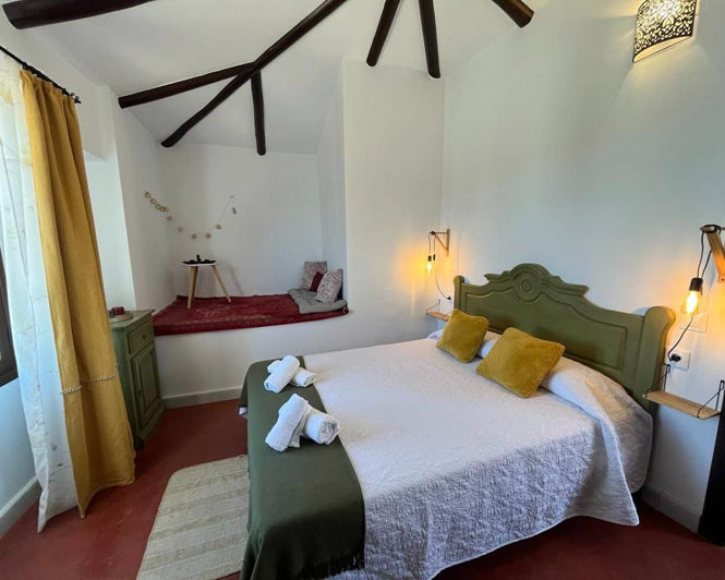 Image No.23-10 Bed Property for sale