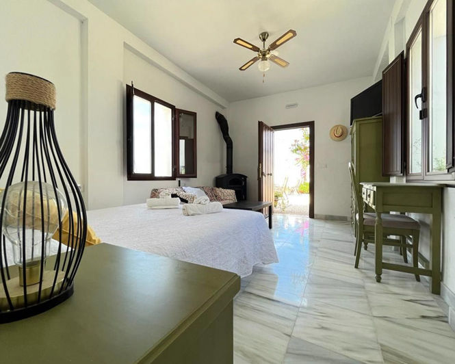 Image No.30-10 Bed Property for sale