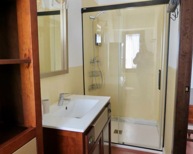 Image No.43-10 Bed Property for sale