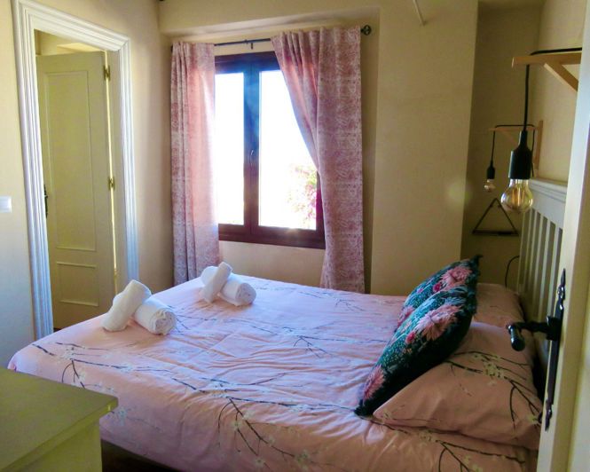 Image No.44-10 Bed Property for sale