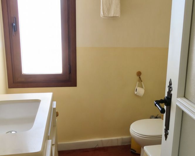 Image No.45-10 Bed Property for sale