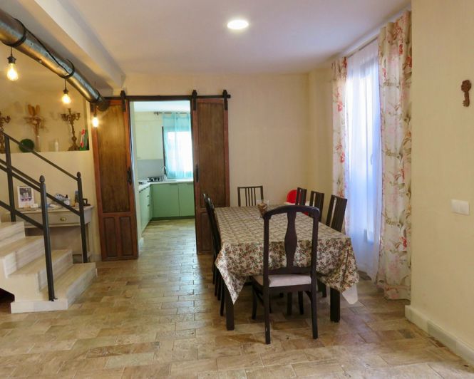 Image No.5-10 Bed Property for sale