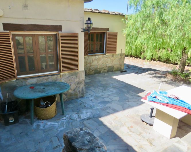 Image No.14-4 Bed Property for sale