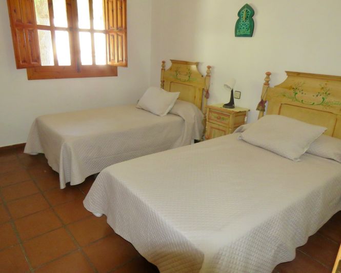 Image No.30-4 Bed Property for sale