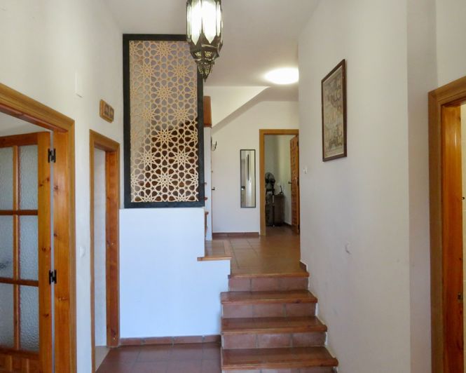 Image No.38-4 Bed Property for sale