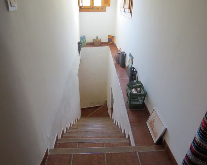 Image No.26-3 Bed Property for sale