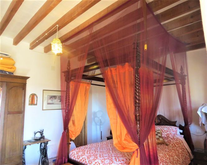 Image No.35-3 Bed Property for sale