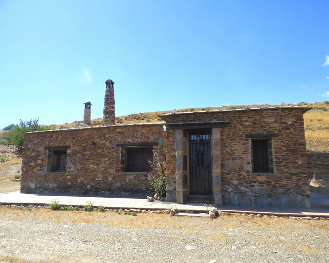 Image No.12-3 Bed Property for sale