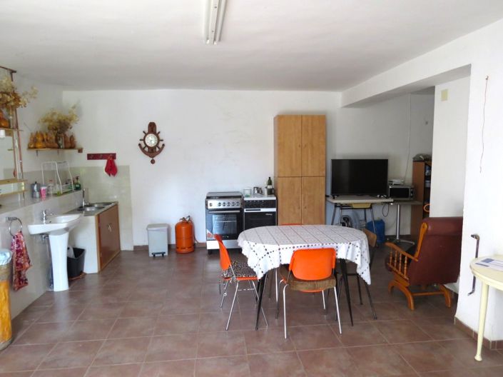 Image No.18-4 Bed Property for sale