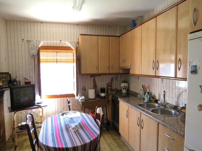 Image No.47-4 Bed Property for sale