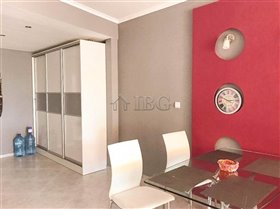 Image No.3-Appartement de 2 chambres à vendre à Burgas