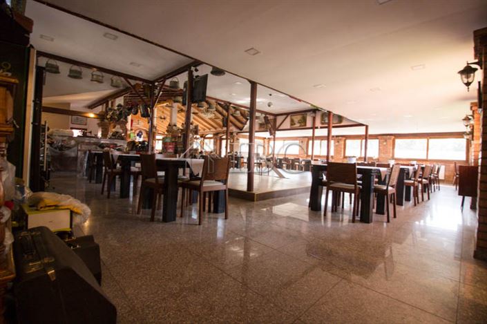 Image No.2-3 Bed Commercial for sale