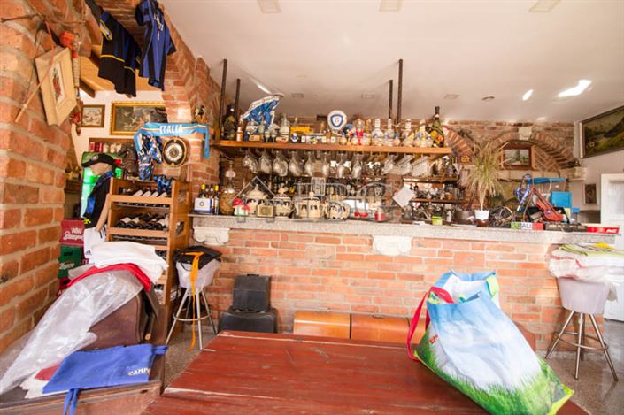 Image No.4-3 Bed Commercial for sale