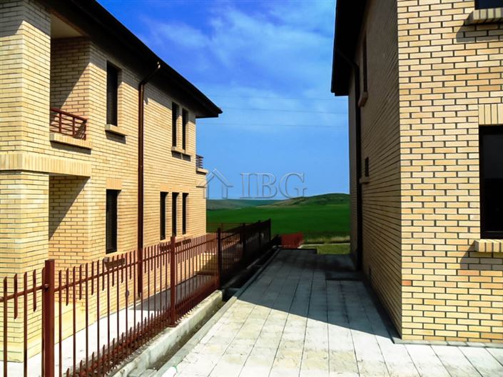 Image No.5-3 Bed House for sale