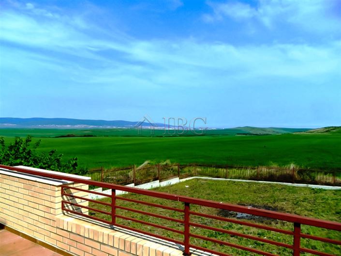 Image No.8-3 Bed House for sale