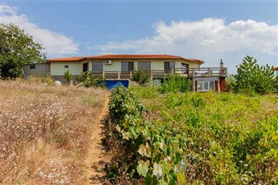 1597993578house-near-beach-obzor-img4888