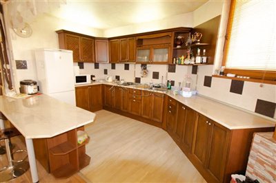 1597993551house-near-beach-obzor-img4833