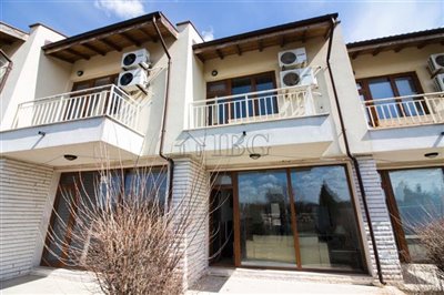 16177177632-bed-house-withpool-view-most-popu