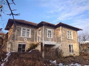 16424957113-bedroom-house-near-ruse-2