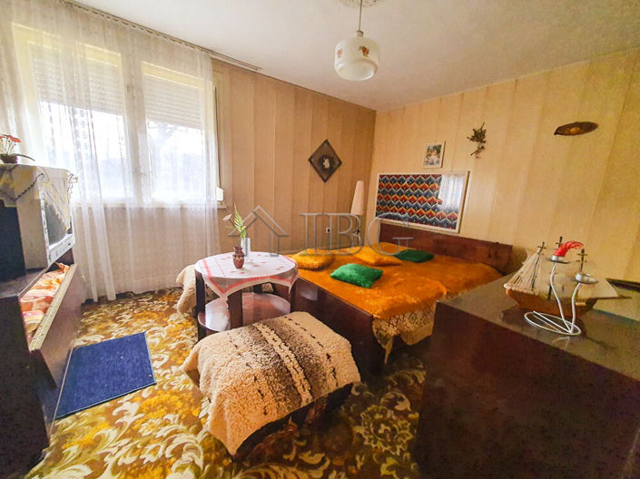 Image No.19-3 Bed House for sale