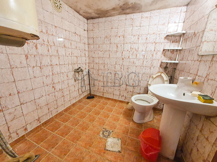 Image No.6-3 Bed House for sale