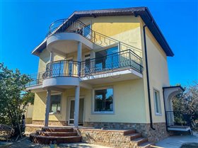 Image No.0-Maison de 3 chambres à vendre à Varna