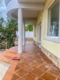1647508661house-near-varna-2