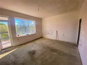 1647508661house-near-varna-3