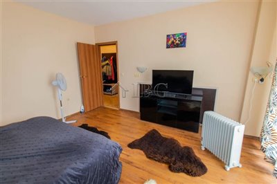 16476123692-bedrooms-midia-aheloy-img6501