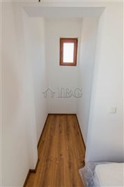 16478750283-bedrooms-house-near-beach-img6529
