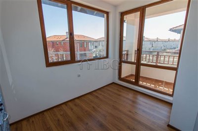 16478750283-bedrooms-house-near-beach-img6541
