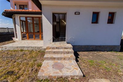 16478750263-bedrooms-house-near-beach-img6515