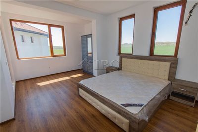 16478750293-bedrooms-house-near-beach-img6550